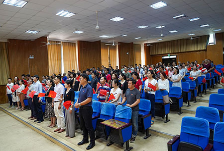 青岛工学院党委召开庆祝中国共产党成立九十八周年暨“立德树人先锋”创建表彰大会