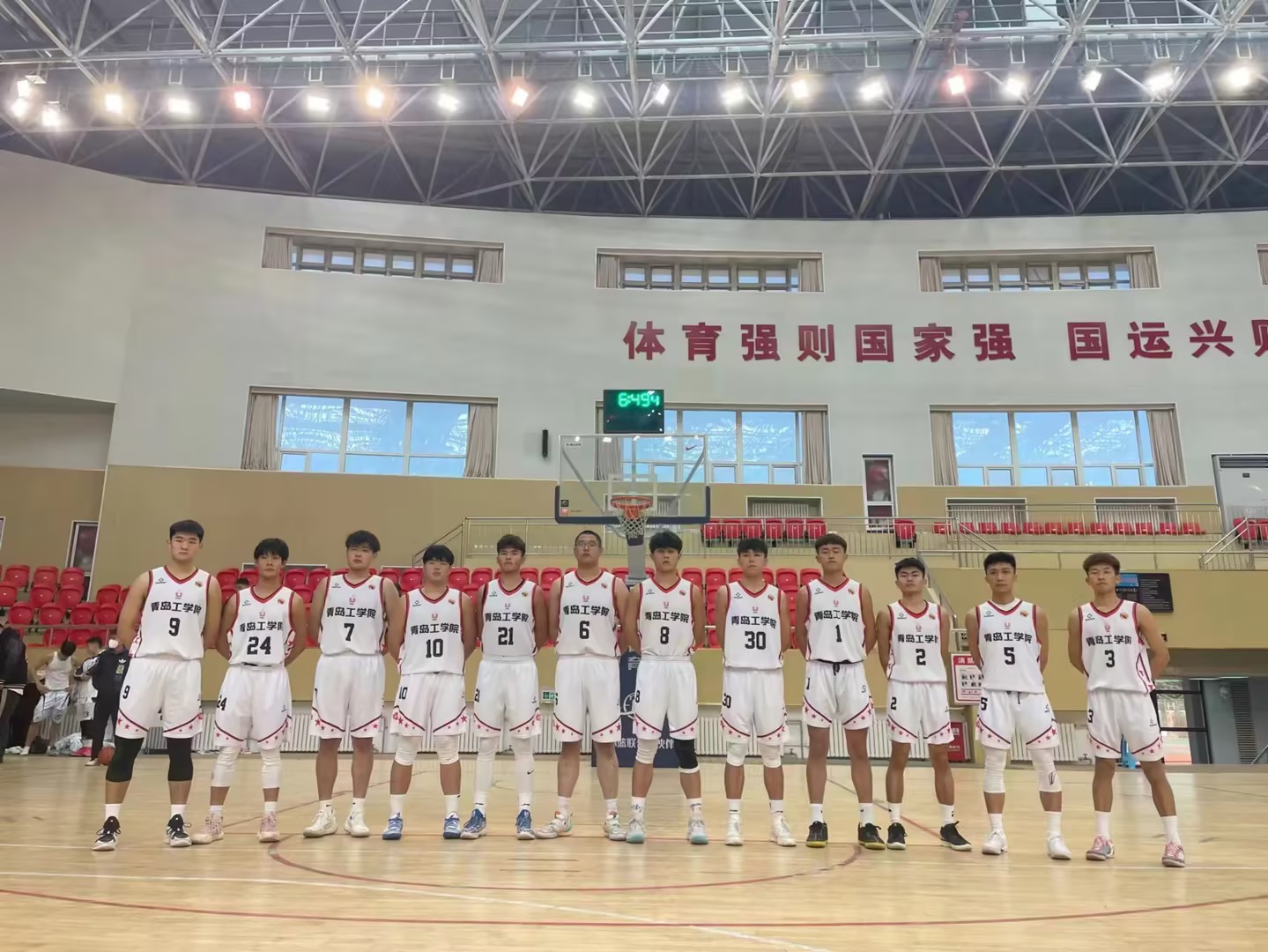 出线在望!我校男篮传来捷报! 出线在望!我校男篮传来捷报!
