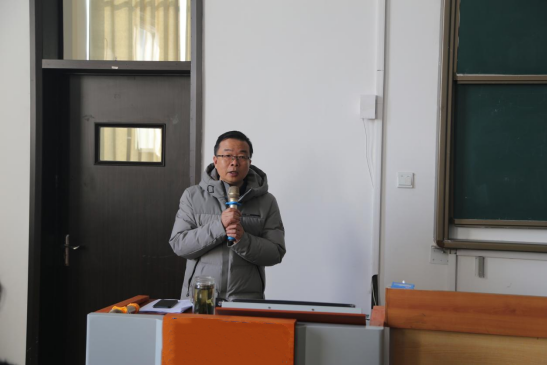青岛工学院 召开2021-2022学年第二学期开学前全校教职工培训会——高校学分制改革专题 青岛工学院 召开2021-2022学年第二学期开学前全校教职工培训会——高校学分制改革专题