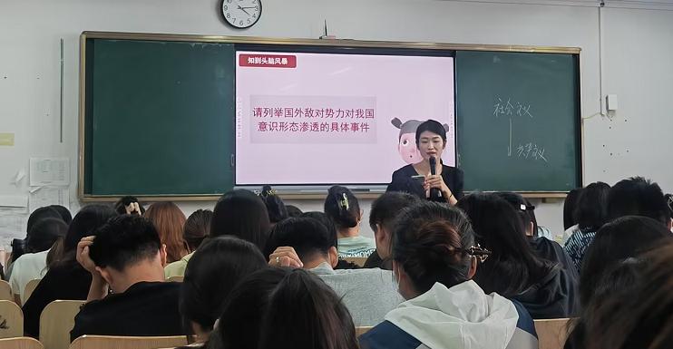 聚焦课堂提质量  互听互评促成长—— 青岛工学院开展公开教学听课评课活动