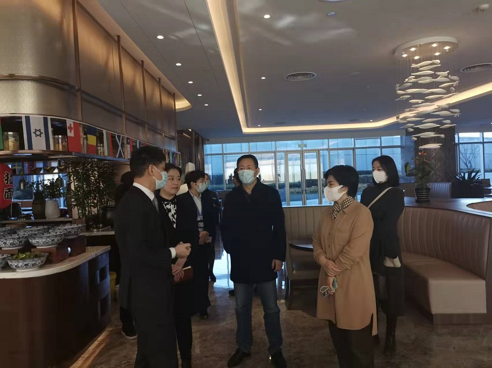 青岛工学院董事长李广平一行到青岛胶东临空经济示范区调研