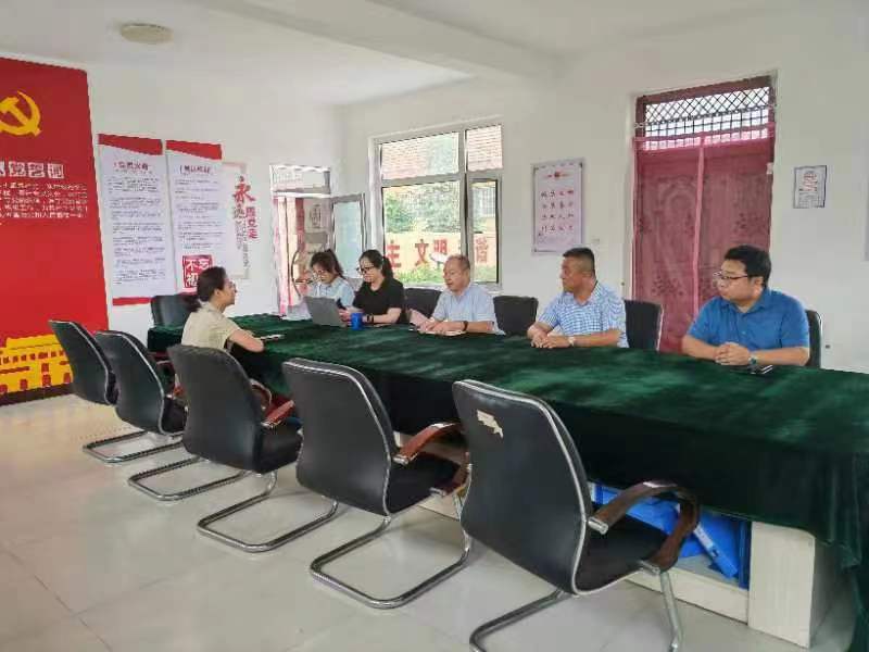 到田间地头寻找答案——“双百调研”课题组赴洋河镇乡村振兴示范区调研 到田间地头寻找答案——“双百调研”课题组赴洋河镇乡村振兴示范区调研