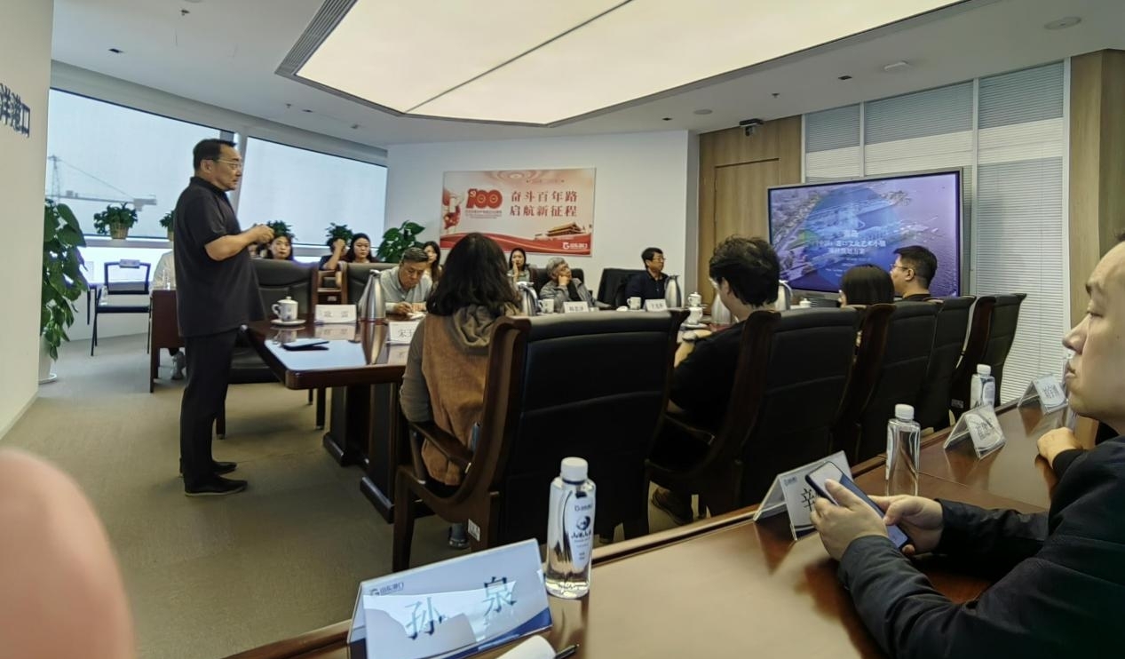 青岛工学院设计艺术与传媒学院教师 受邀参加艺术交流座谈会并协同观摩艺术文化小镇项目 青岛工学院设计艺术与传媒学院教师 受邀参加艺术交流座谈会并协同观摩艺术文化小镇项目