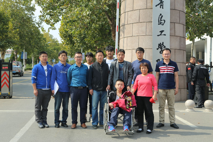 《学习强国》校园文化|青岛工学院:一个都不能少 农家院里现特殊毕业典礼 《学习强国》校园文化|青岛工学院:一个都不能少 农家院里现特殊毕业典礼